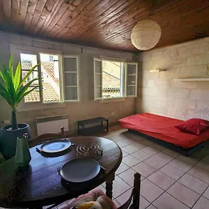 Apartment Hypercentre, Place Pie, Amphoux Charmants Ou Proche De La Gare Parkings Et Palais Des Papes